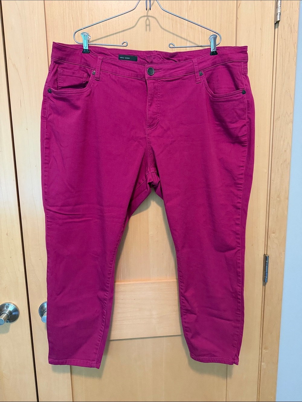 Kut from the Kloth Ankle Jeans in Rich Fuchsia
